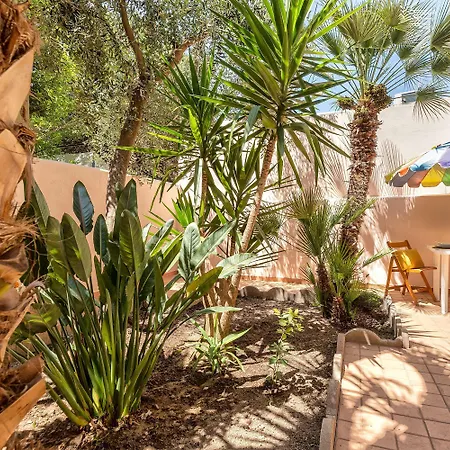 Sardinia Re - Al Porto Дом отдыха *